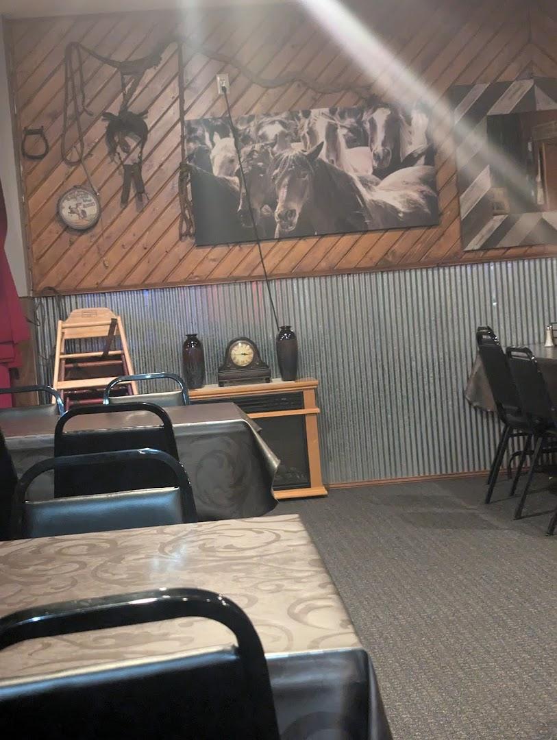 Two Spurs Steakhouse & Lounge