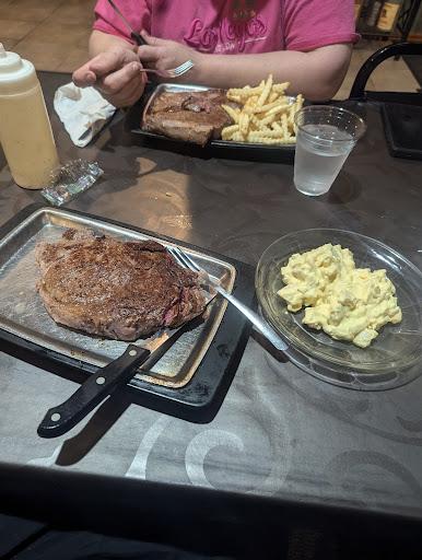 Two Spurs Steakhouse & Lounge